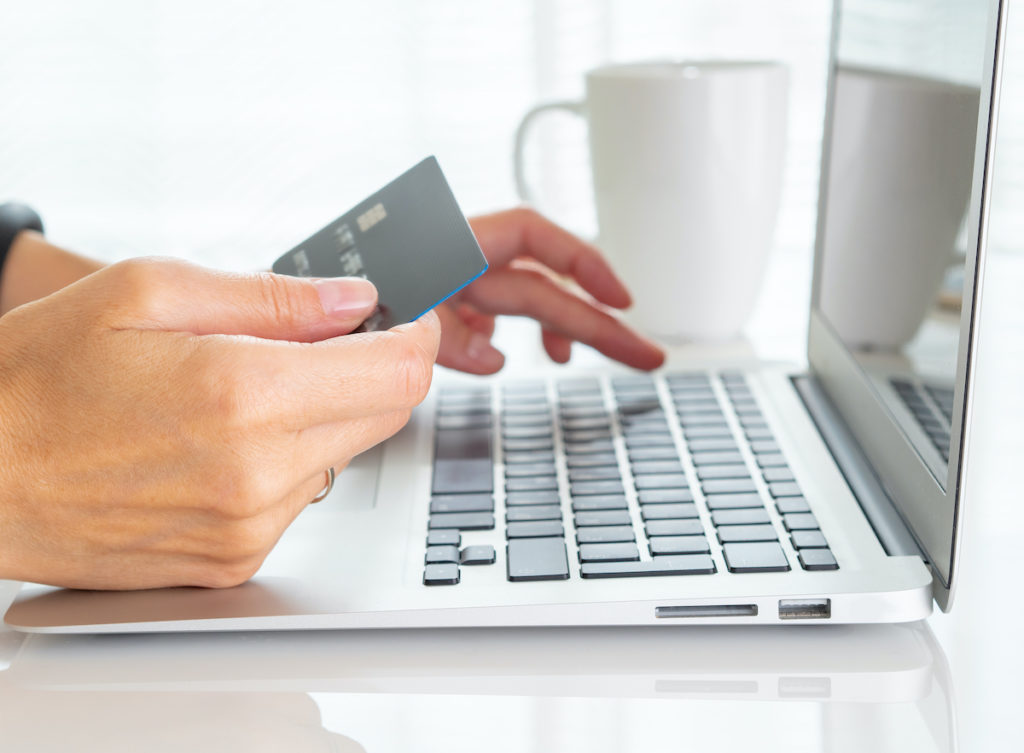 es muy importante que en tu negocio cuentes con cobros con tarjetas de crédito de forma local y virtual.